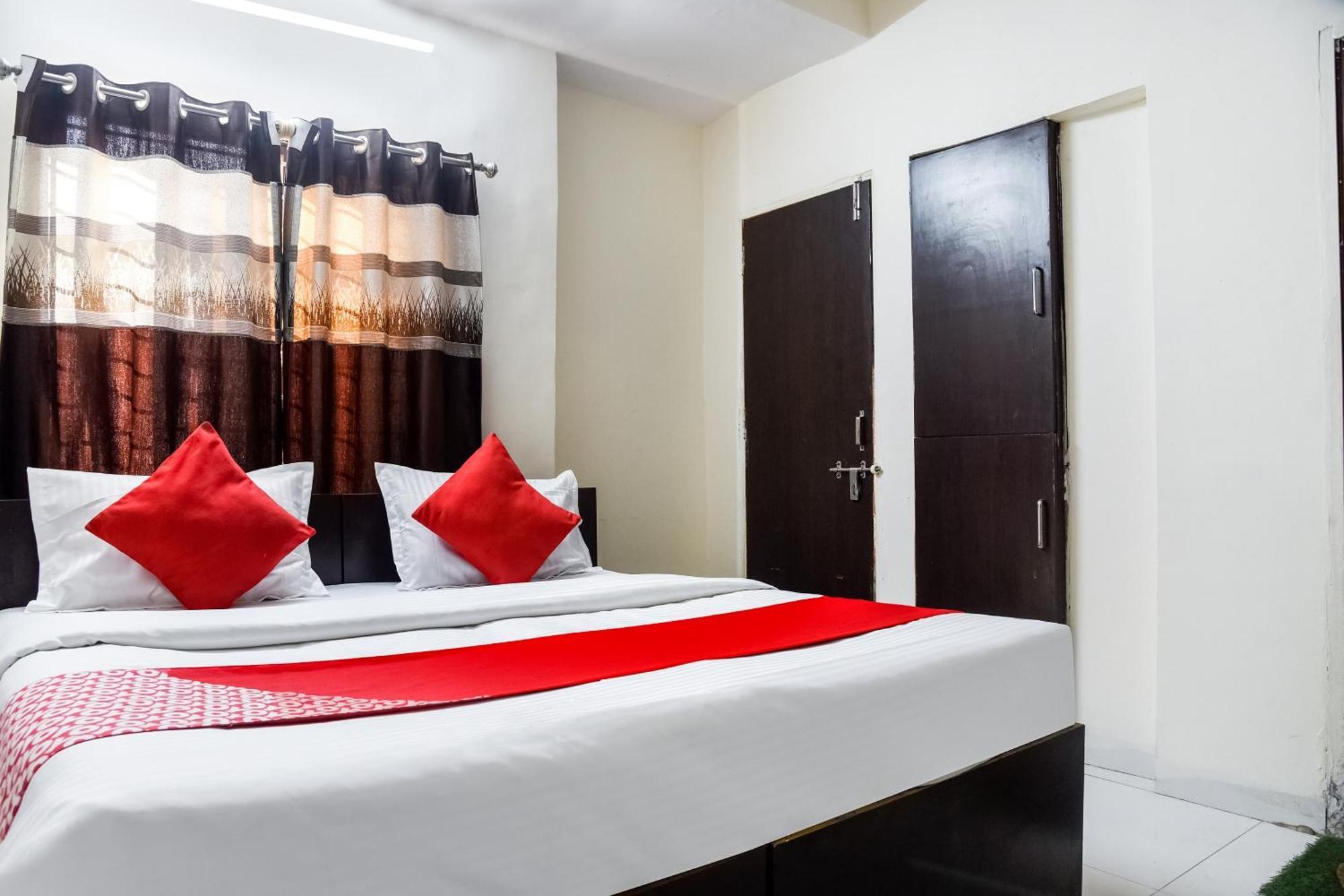 Hotel O Radhika Palace Bhopal Exteriör bild